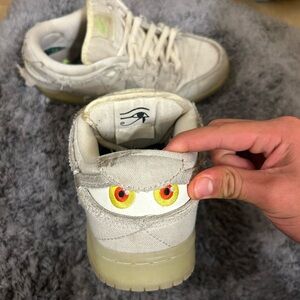 selling these used mummy dunks bought for $400 and i am selling for $70